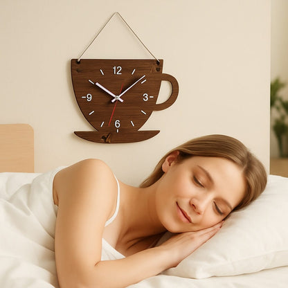 Sofello Horloge murale bois forme tasse à café, horloge murale originale décorative silencieuse pour salon, chambre, bureau - 30x22 cm