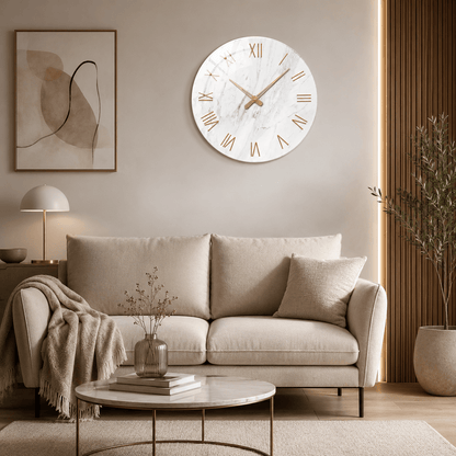 Sofello Horloge murale design marbre blanc chiffres romains dorés, verre trempé silencieuse 30/35/40 cm salon