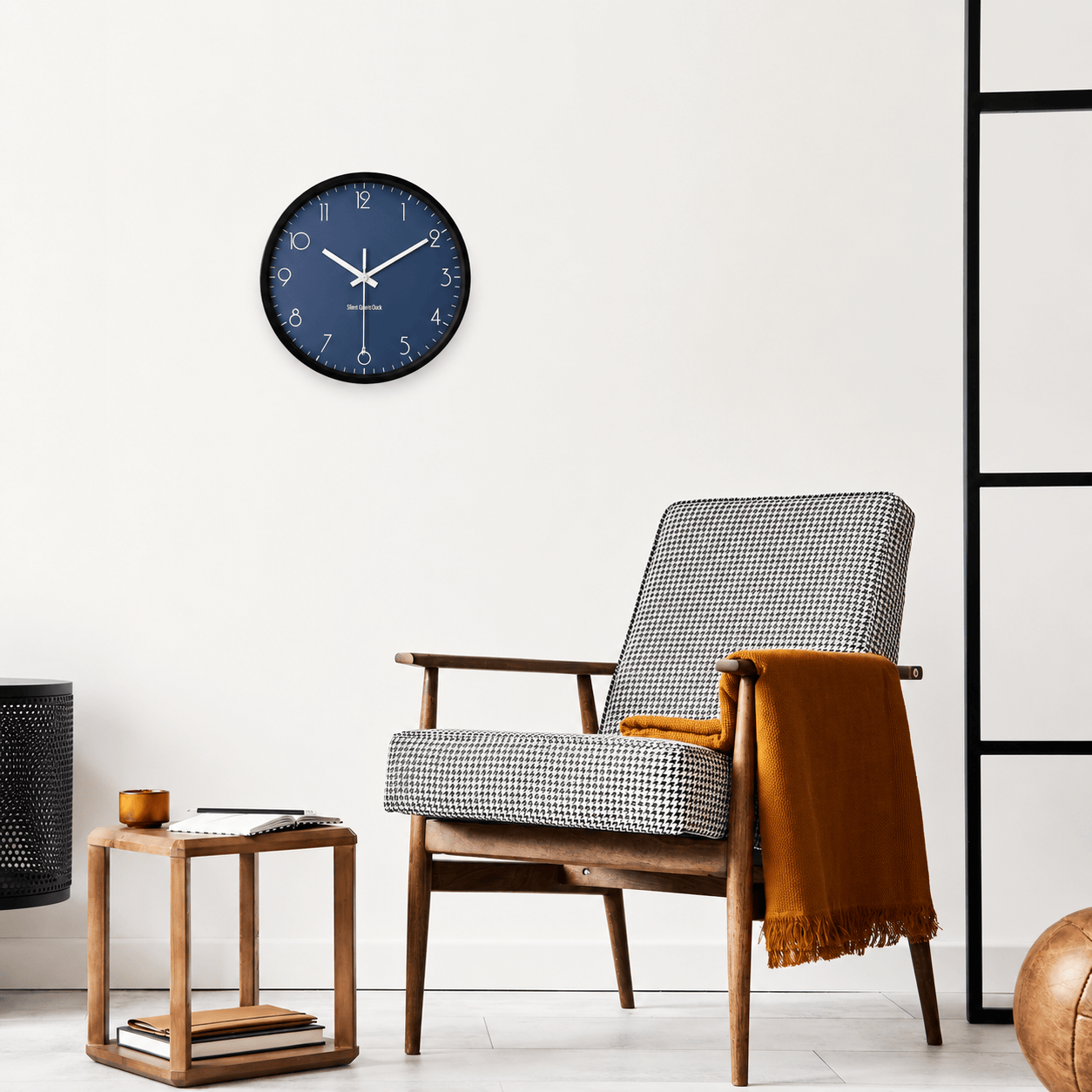Sofello Horloge murale moderne silencieuse bleu foncé - horloge murale design ronde plastique/verre salon chambre cuisine