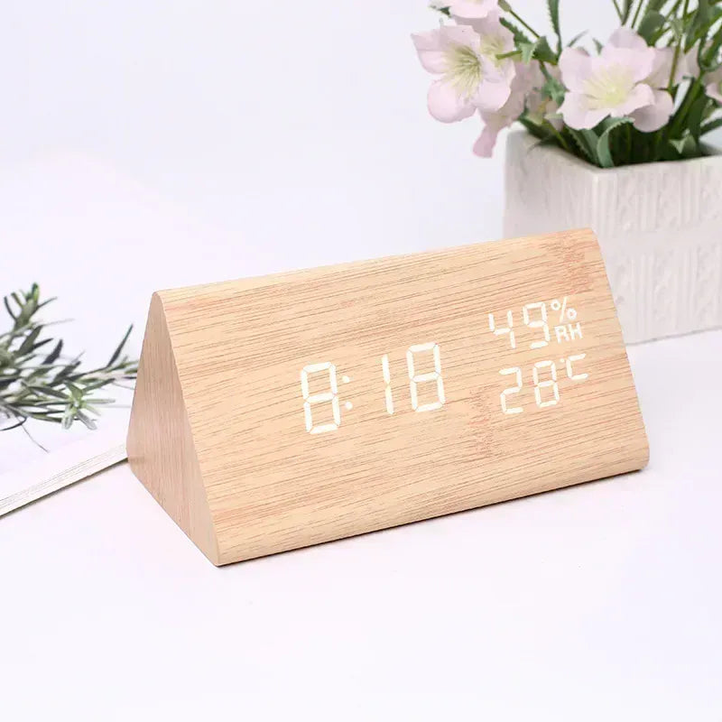Sofello Réveil matin digital bois triangle, LED température humidité date, réveil lumineux chambre